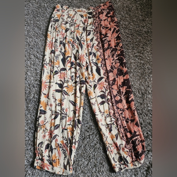 Anthropologie Smocked Balloon-Leg Bird Floral Print Pants Sz 12 - Picture 9 of 9